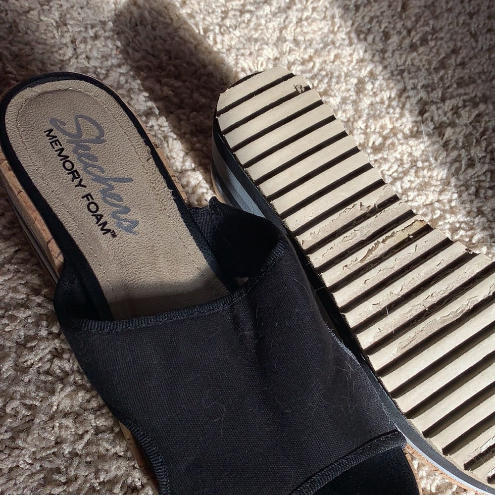 Shoes - Picture 2 of 3